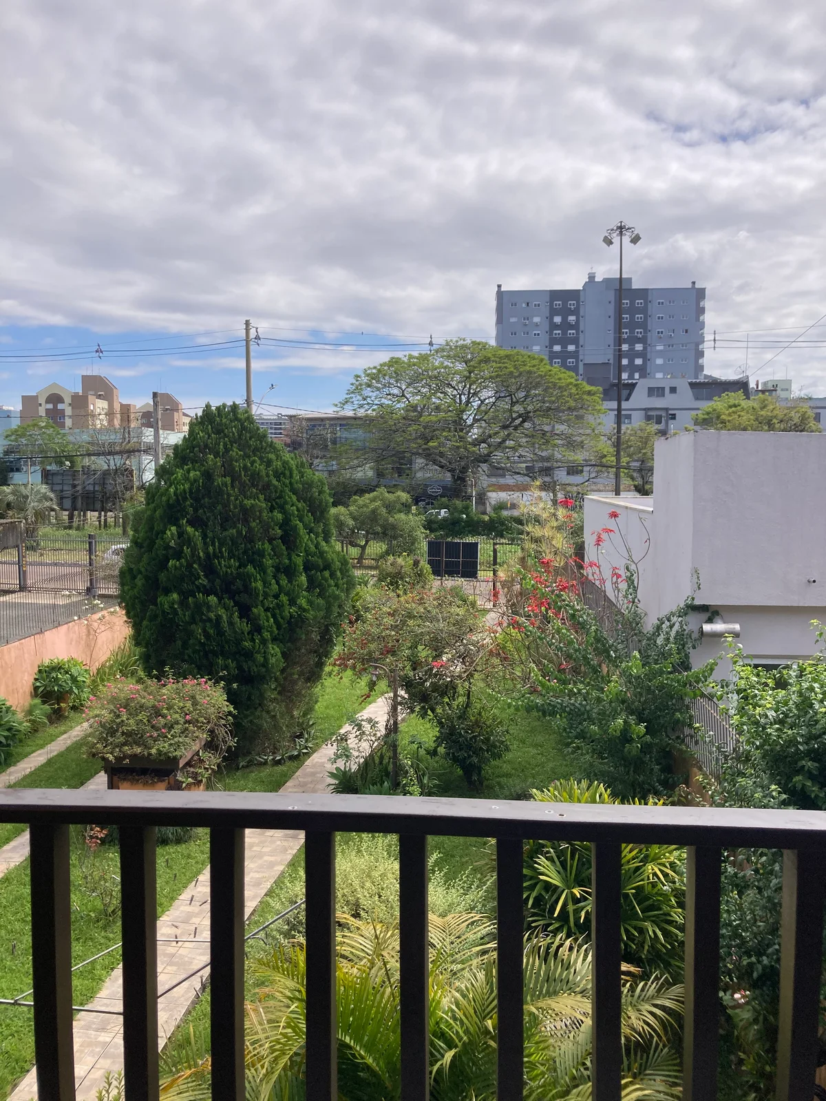 Terreno de 1.364 m² com casa de 2 suítes à venda em Canoas – Oportunidade para morar ou investir — foto 8